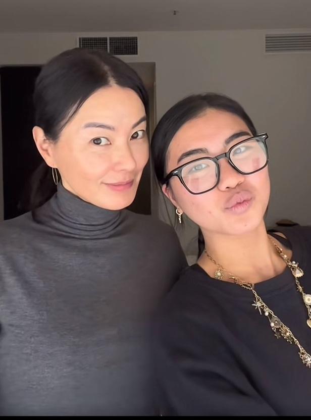 58歲的江角真紀子神隱多時,近日罕有亮相拍片引起熱話。