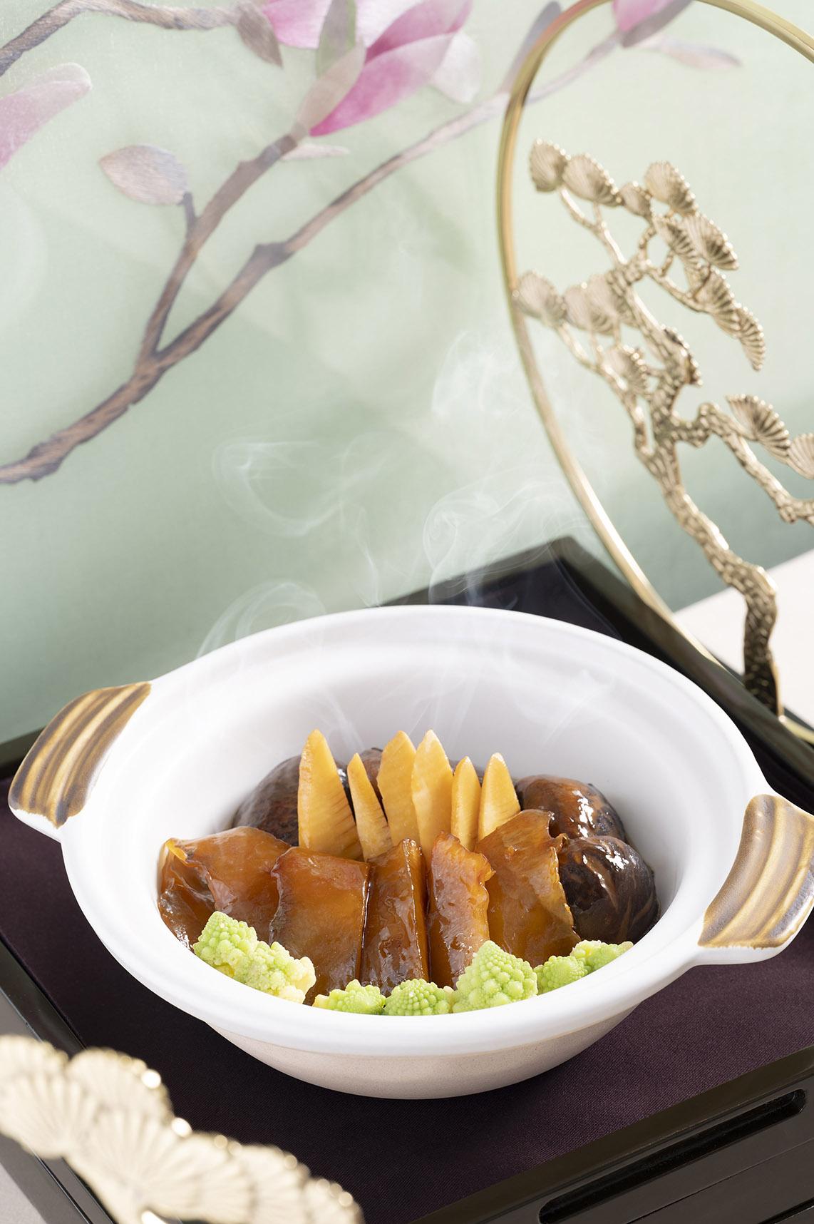 砂鍋紅燒水魚裙邊