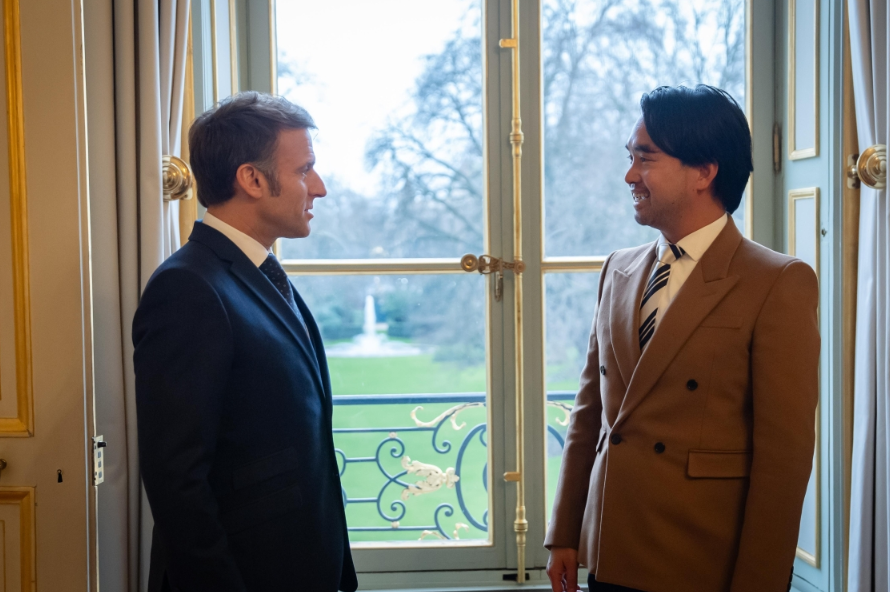 法國總統馬克龍於愛麗舍宮會見K11創辦人鄭志剛。