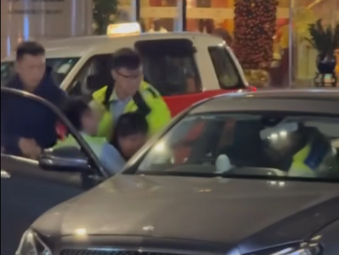 (車cam L(香港群組)Fb影片截圖)