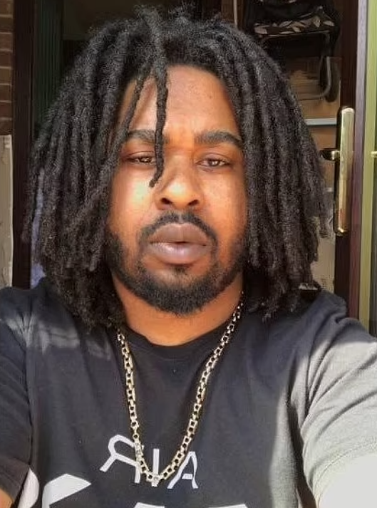 29歲男子Rhys Thompson因試圖向阿爾巴尼亞幫派的大麻種植場收保護費而被殺死棄屍。(互聯網)