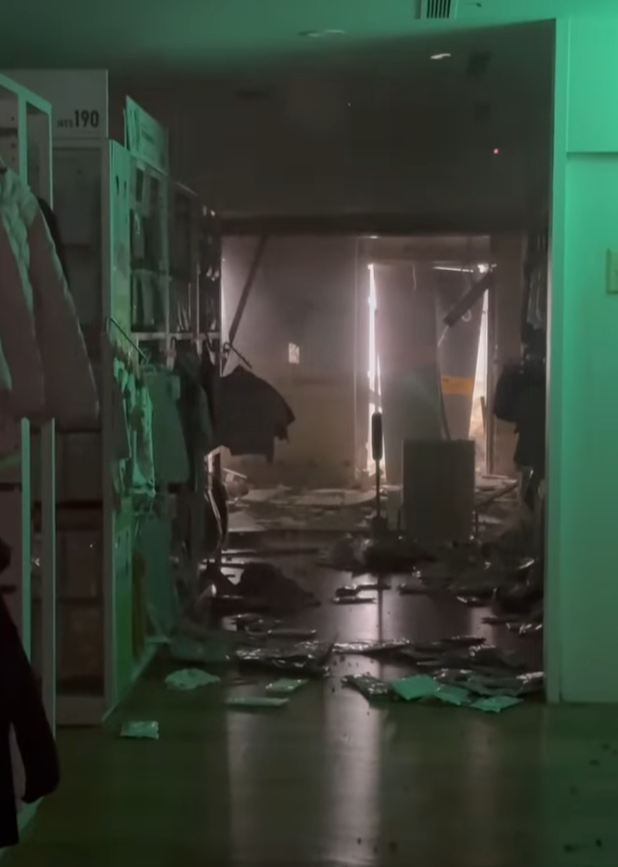 台灣台中市新光三越百貨發生氣爆(影片截圖)