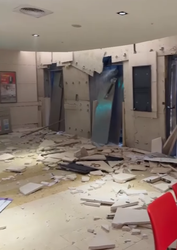 台灣台中市新光三越百貨發生氣爆(影片截圖)