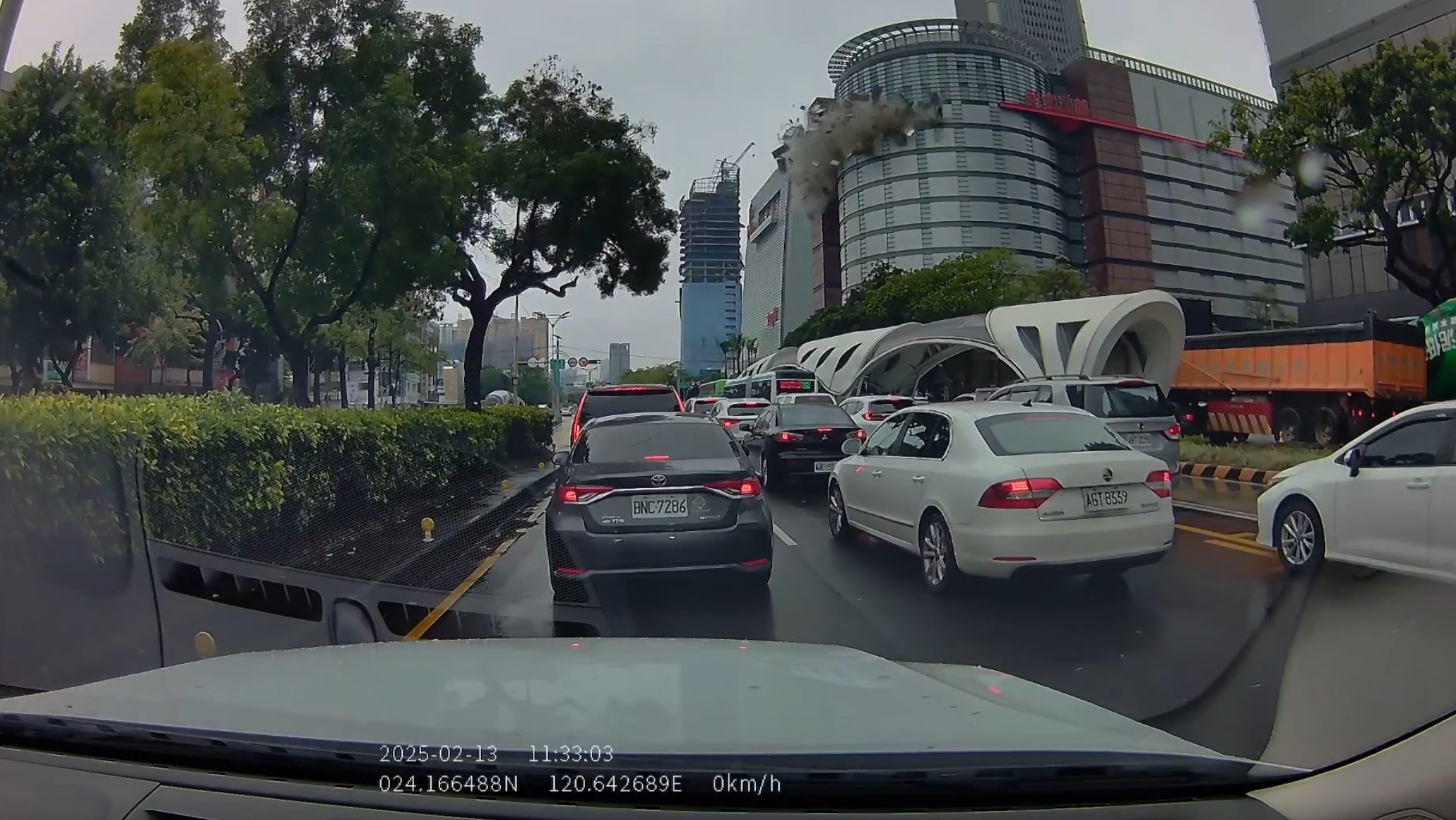 台中新光三越百貨餐廳樓層氣體爆炸