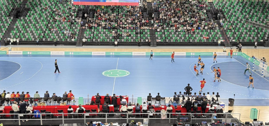 全運會手球男子測試賽舉行,有內地球員認為體藝館質素與海外一樣