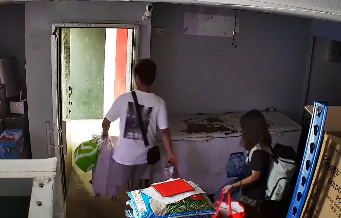 少女失蹤前宿舍閉路電視拍到她跟一名男子離開。(互聯網)