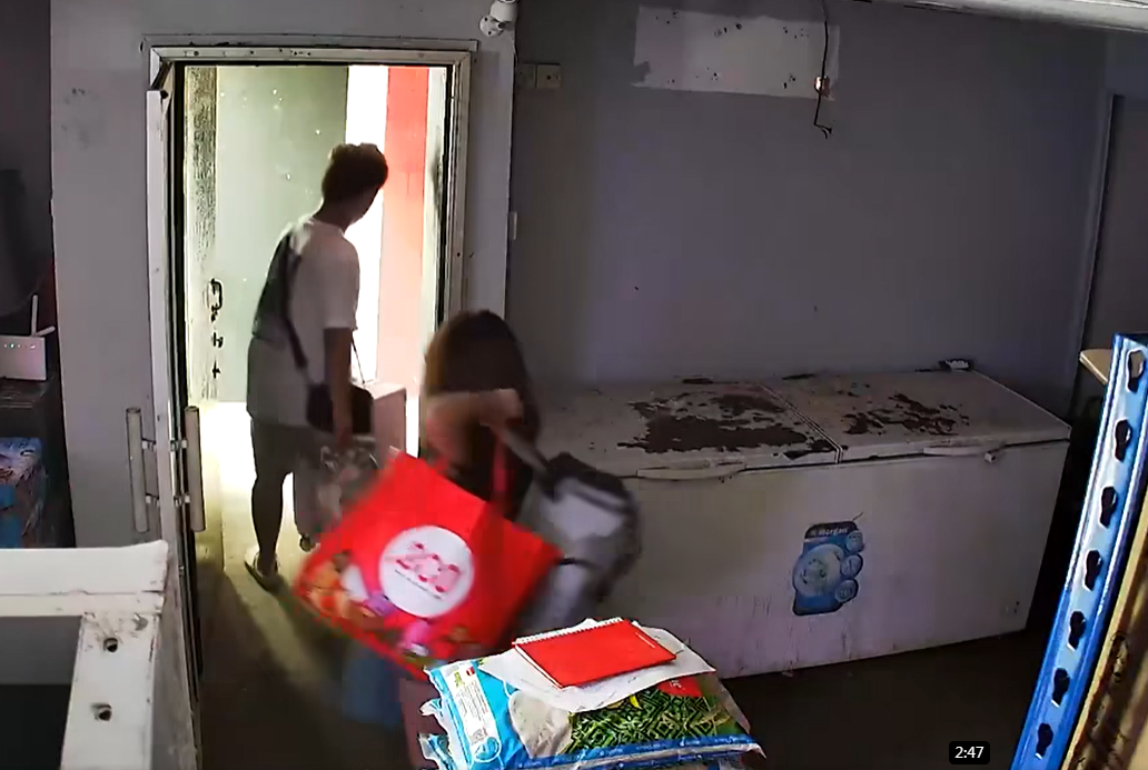 少女失蹤前宿舍閉路電視拍到她跟一名男子離開。(互聯網)