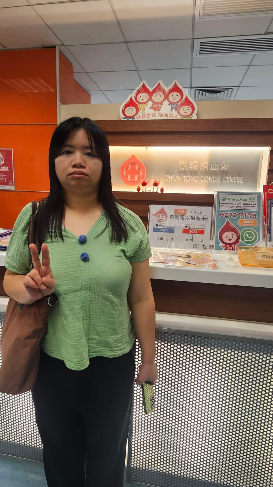 第一次捐血的阿儀,稱好彩身邊有藝人朋友相伴壯膽,才敢行出第一步。