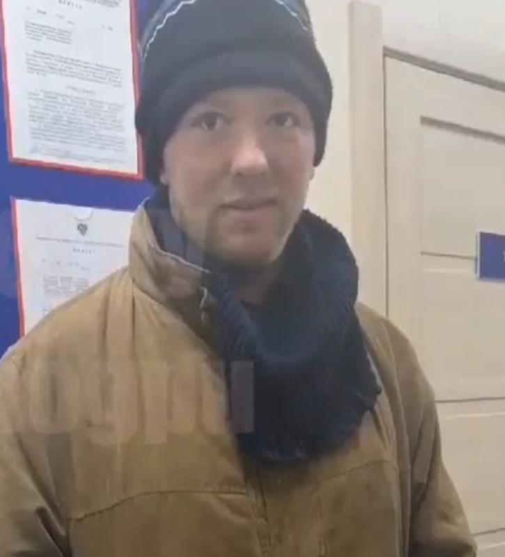 男子在虐貓後隨即被警方拘捕,他聲稱原本想抱抱Musya,但Musya反抗,所以把牠直接掉落懸崖。(X)