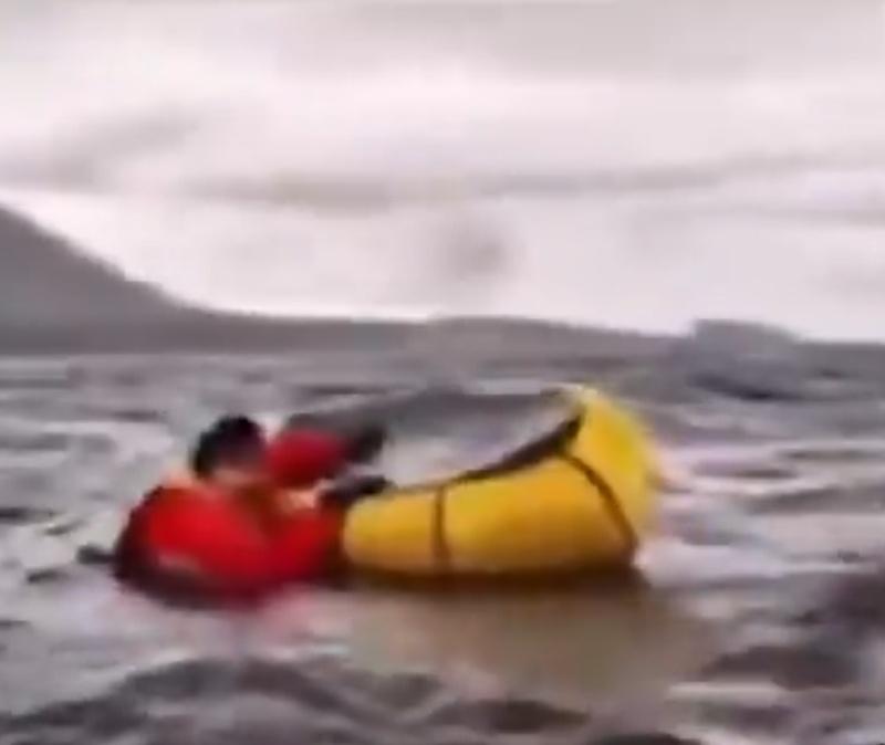 Adrián說吐出去當下甚至沒有反應過來。(X)