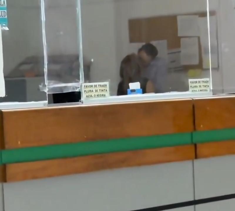 墨西哥社會安全局(IMSS)確認事件,指事件中兩名員工的行為已經違反相關規定。(X)