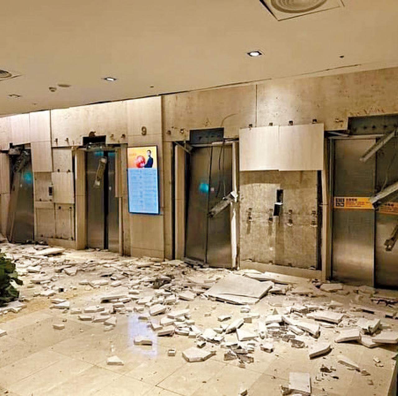 台中新光三越氣爆