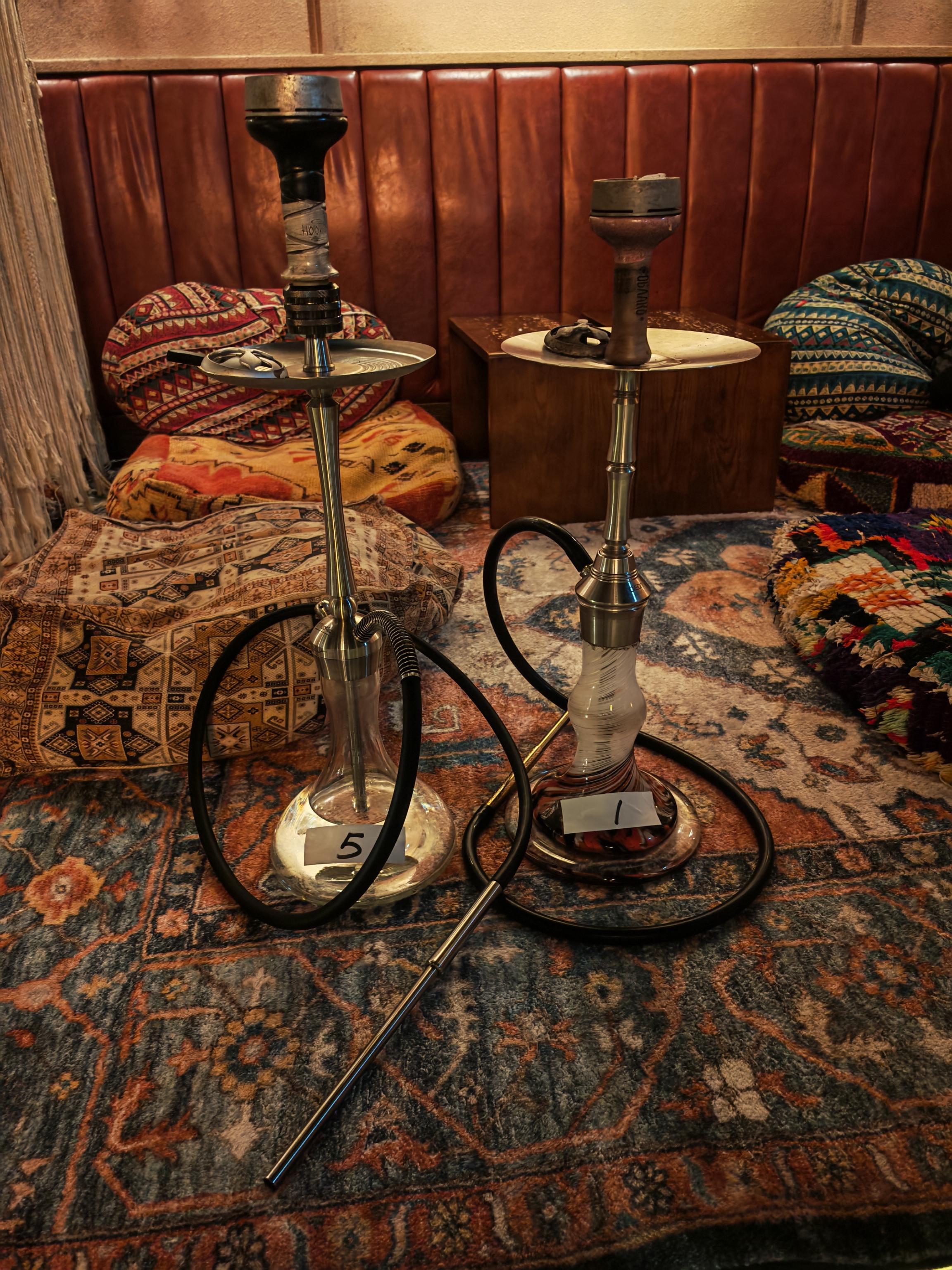 圖示控煙酒辦人員在行動中檢取的水煙。(政府新聞處)