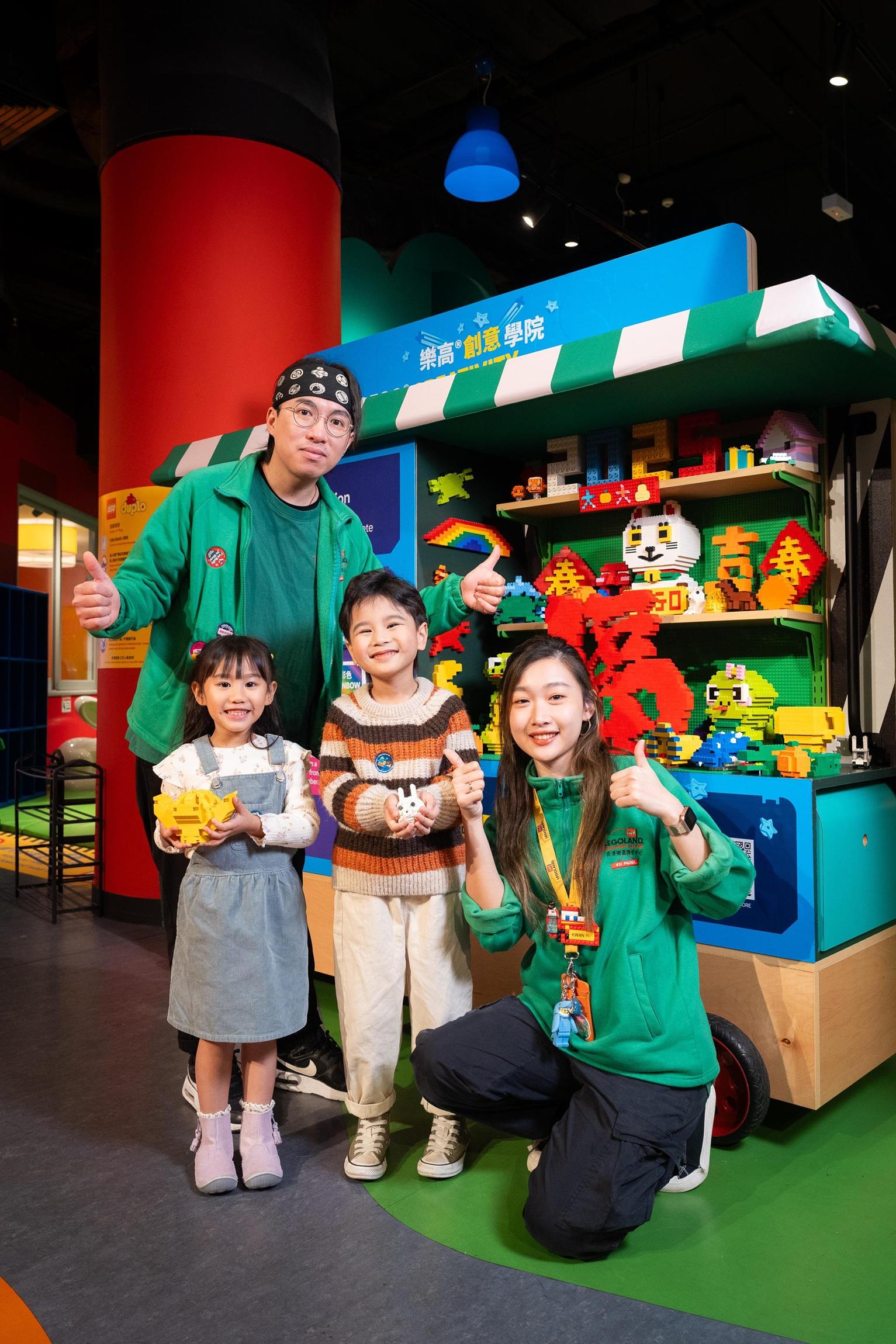 任務繽紛創作坊考驗大家創造力,學員需發揮創意,根據指定題目拼砌樂高作品,並在展覽車上展出創意之作,完成挑戰。