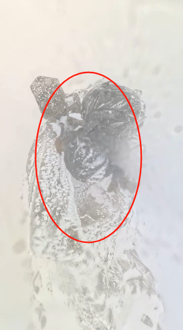 有「中華龍脊」稱號的鰲太線位於陝西秦嶺和太白山之間,圖為救援現場。