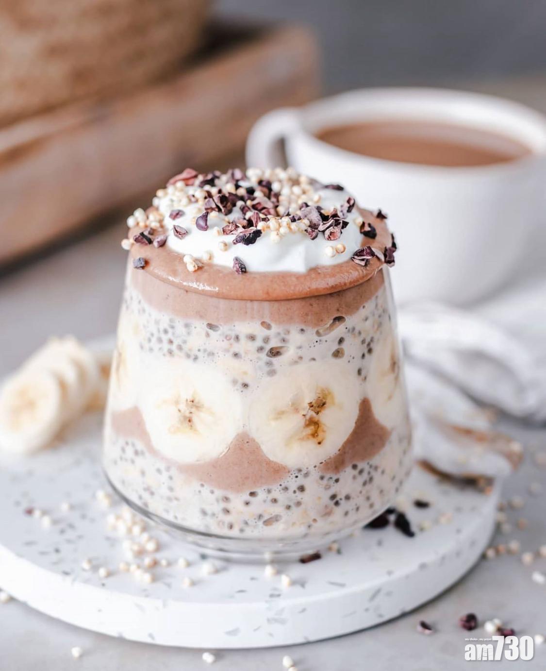 飽肚又健康的隔夜燕麥杯成為近期的減肥流行。(instagram@oatmeal_stories)