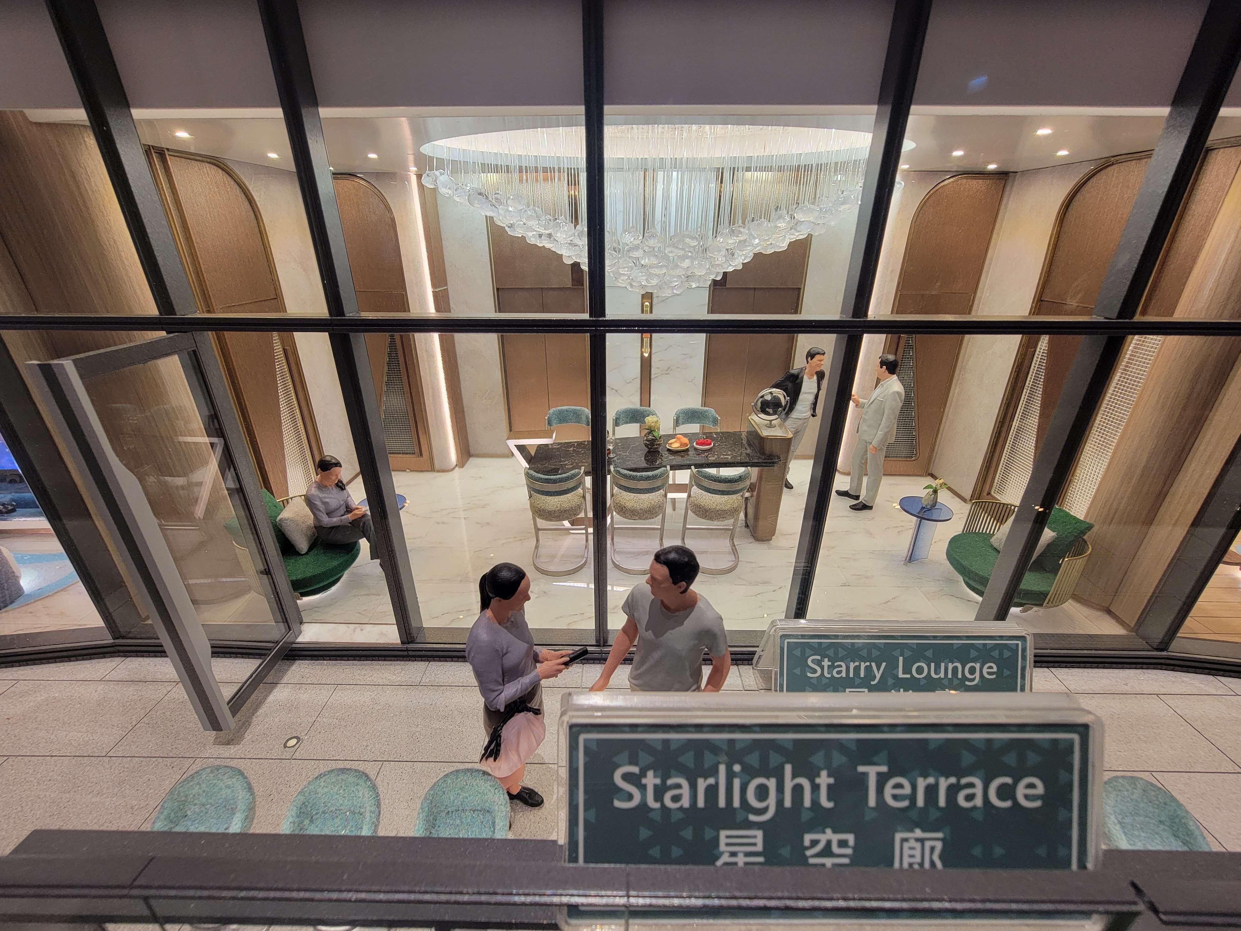 南首 首度開放展銷廳及示範單位