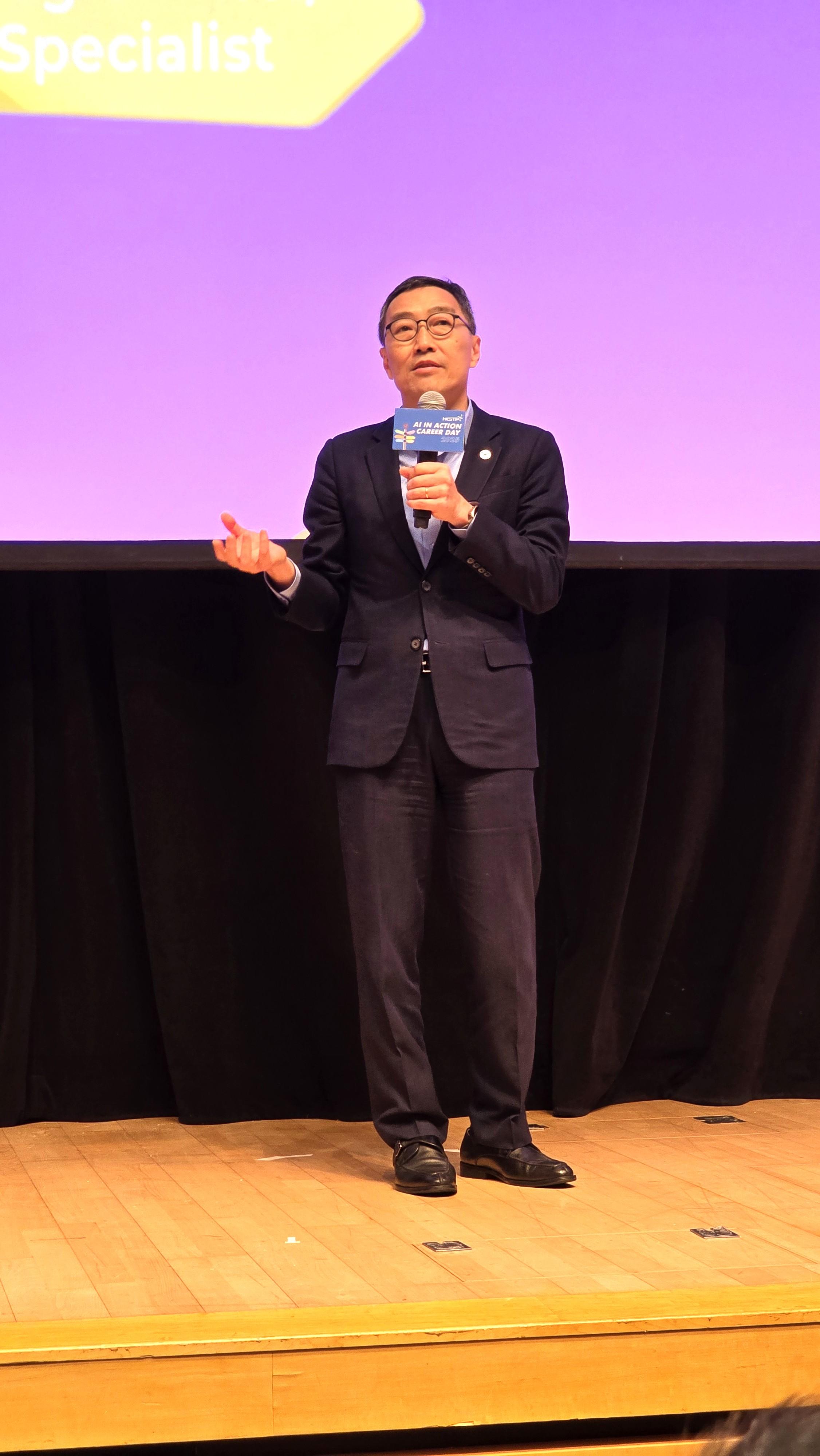 科技園公司行政總裁黃克強稱,未來會繼續緊貼市場需要,透過各種主題招聘會,幫助企業重點招募特定領域的人才。