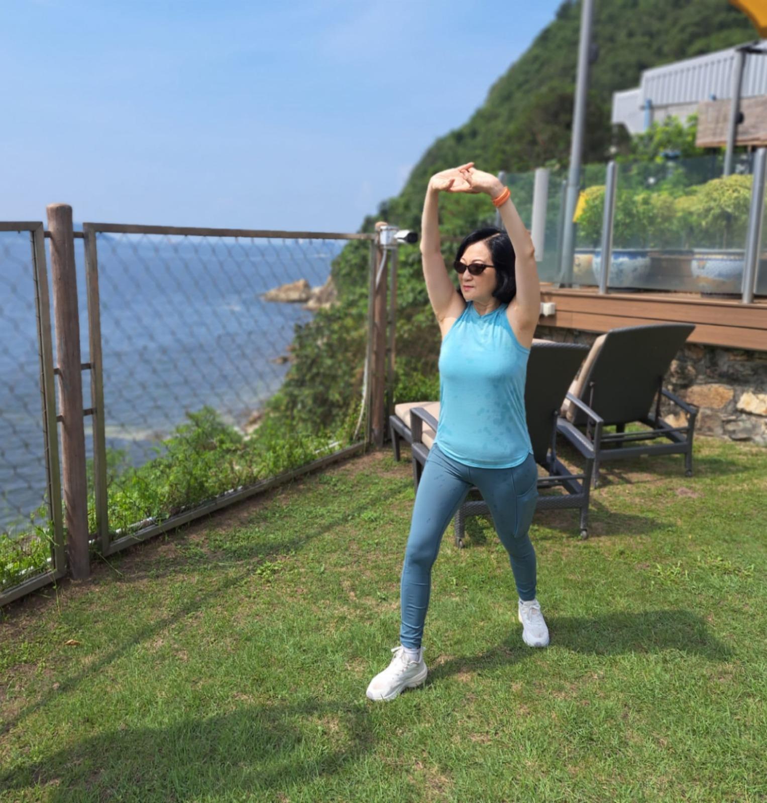 葉劉淑儀不時配戴墨鏡(葉劉淑儀fb)