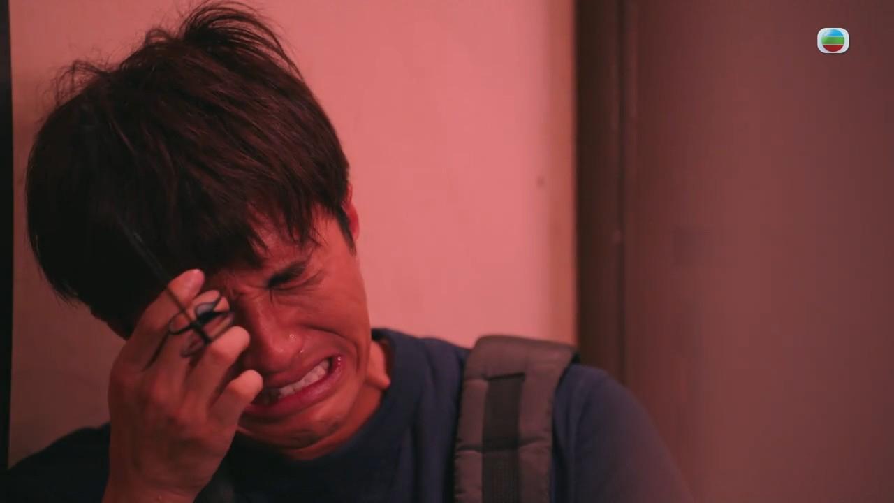 庭鋒話呢場喊戲係開工第一日嘅第二場戲,壓力好大。