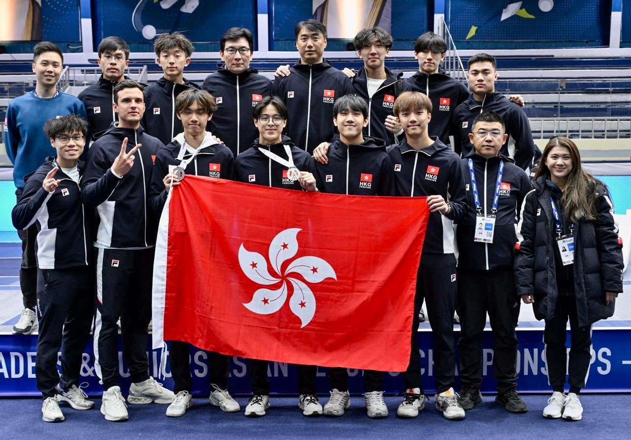 亞青劍擊賽|袁諾文青年組男重奪亞 黃子桓男佩添銀。(中國香港劍擊總會圖片)