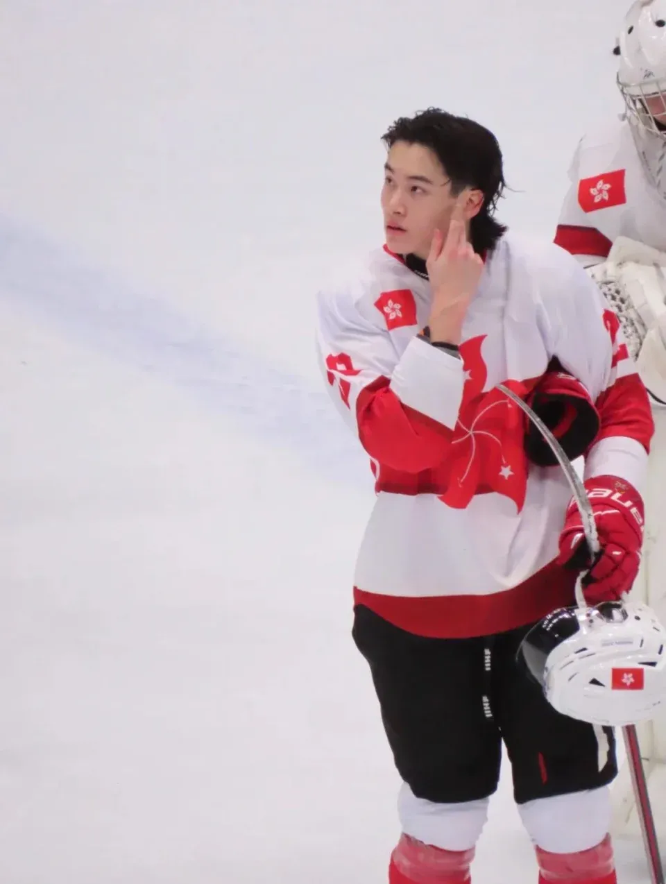 港隊冰球運動員麥顯齊