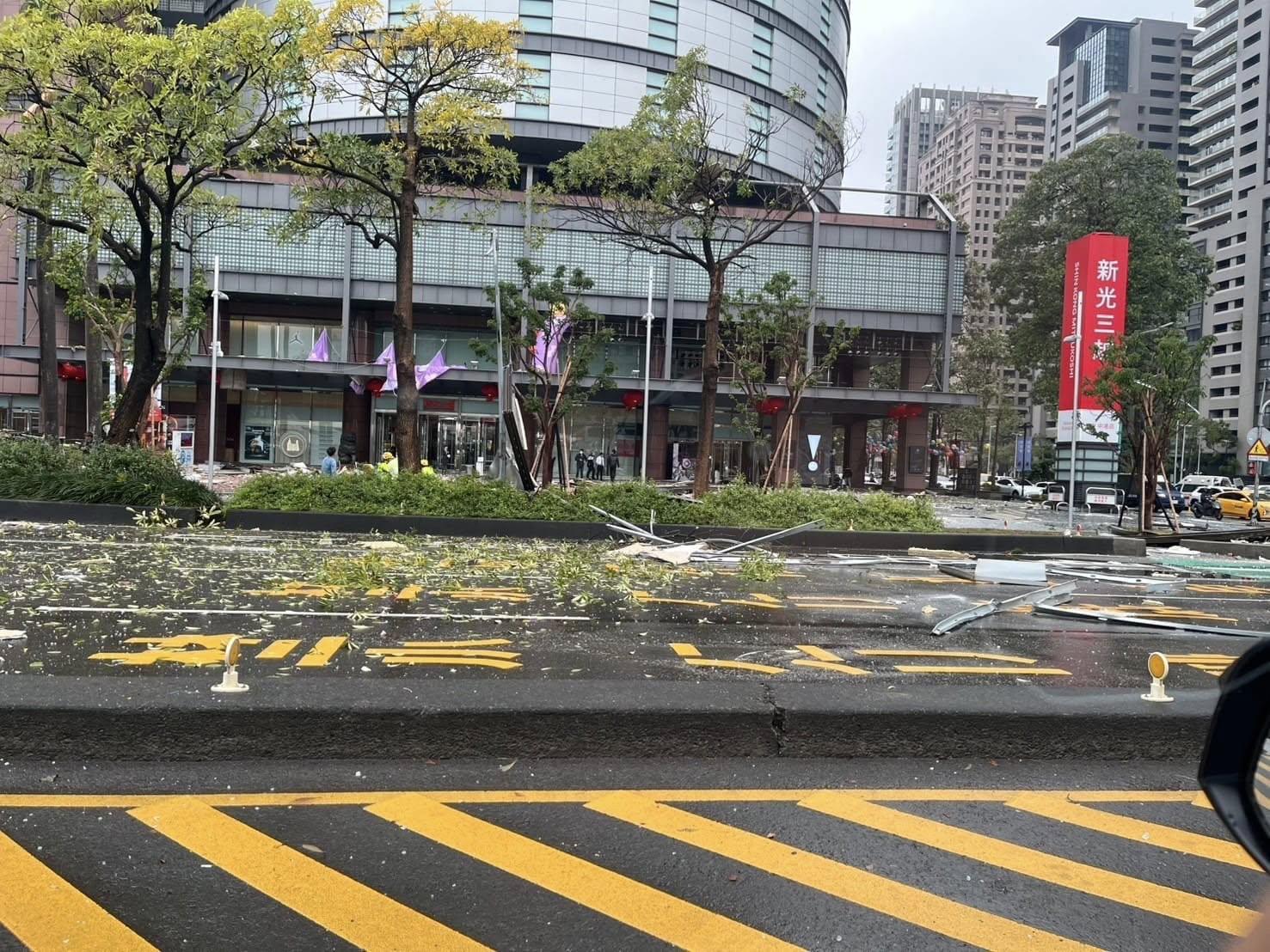 台灣台中市新光三越百貨發生氣爆(中通社)