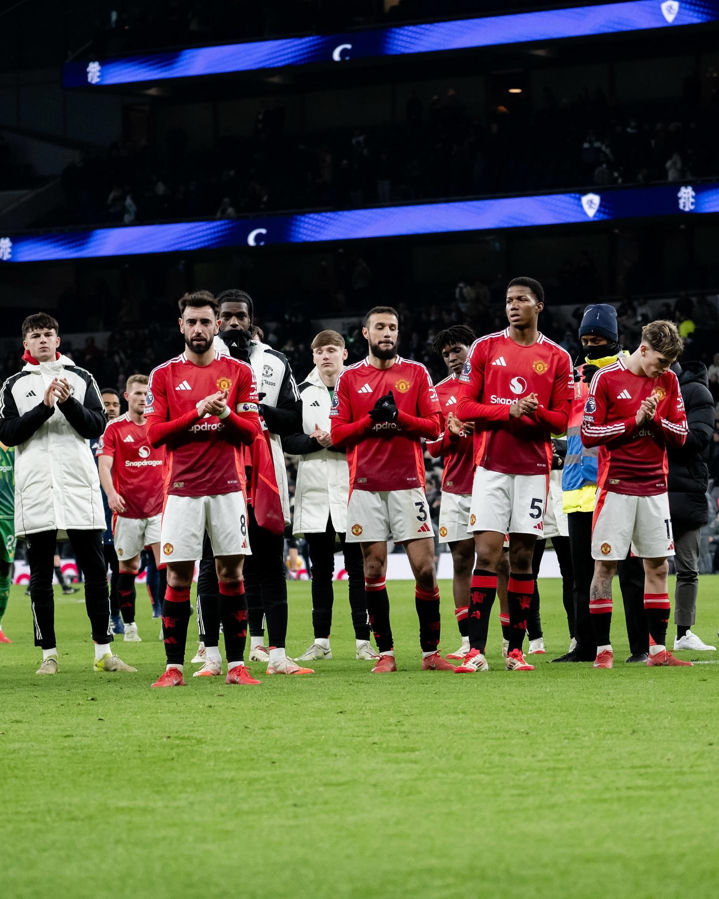 正陷「護級危機」的英超名牌球會曼聯將於今夏完季後,到馬來西亞、香港踢表演賽「掘金」。(曼聯FB)