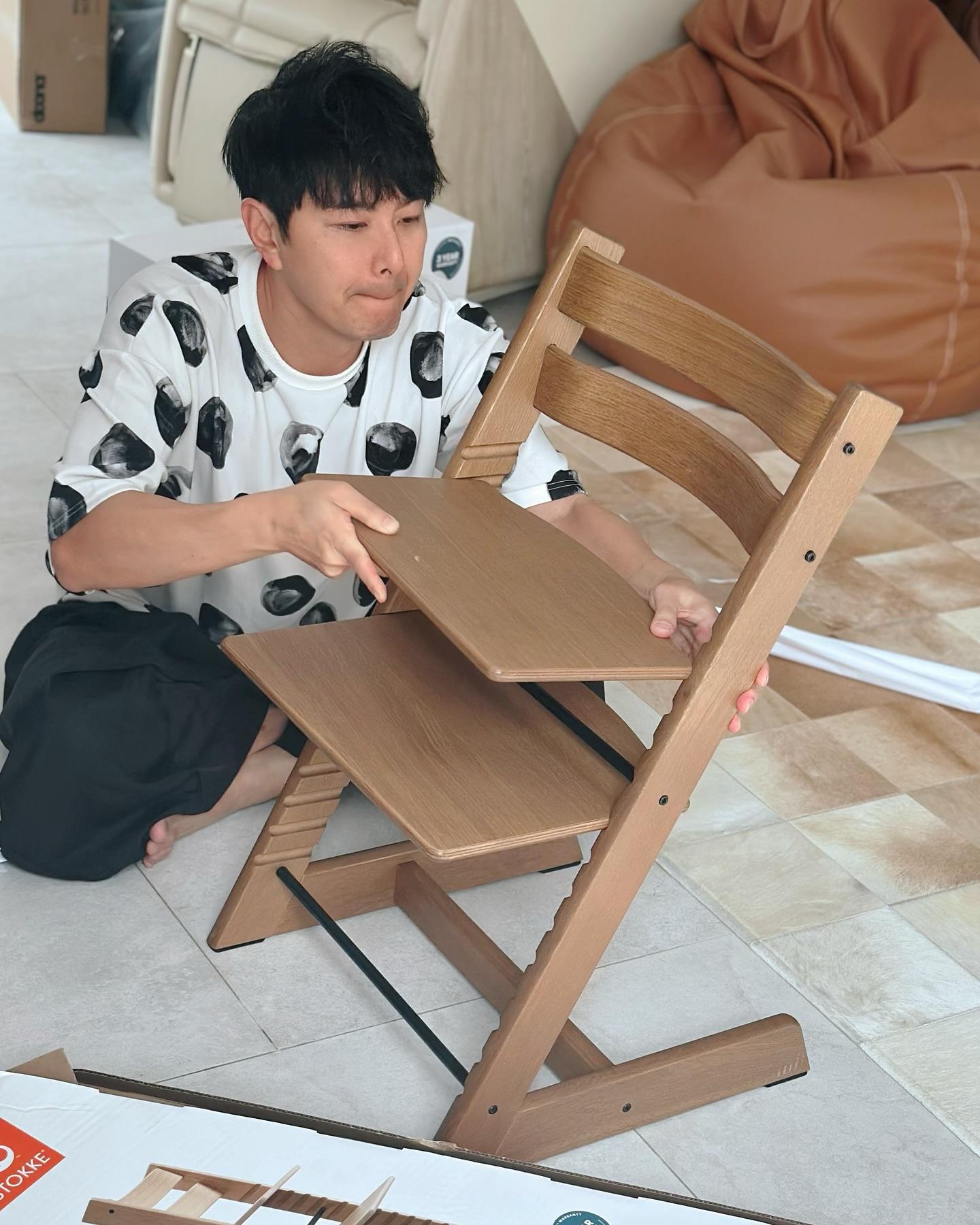 蕭正楠忙為寶寶準備各種生活用品。