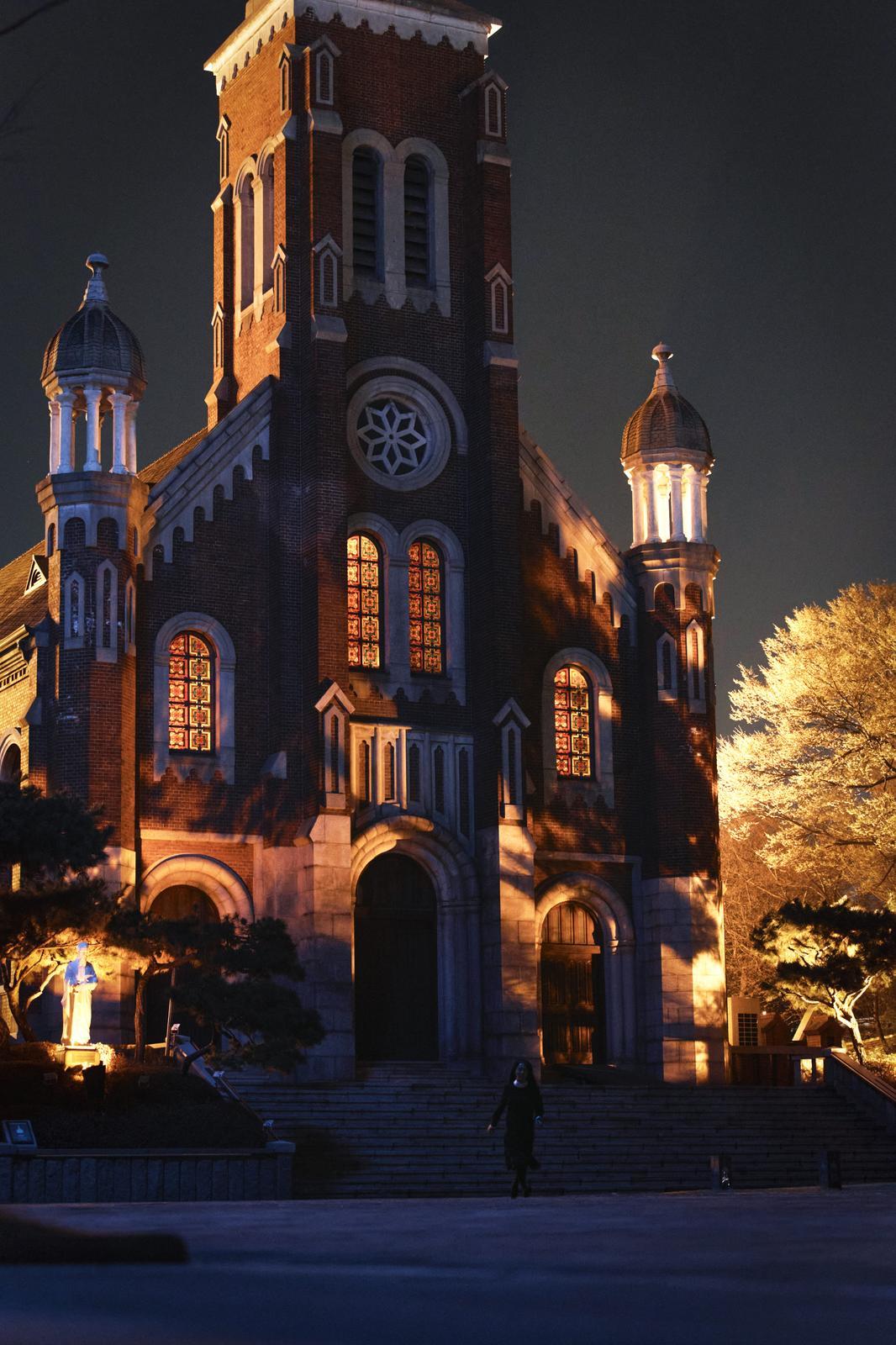 《驅魔黑修女》以修女、巫師超破格聯手驅魔作為題材。