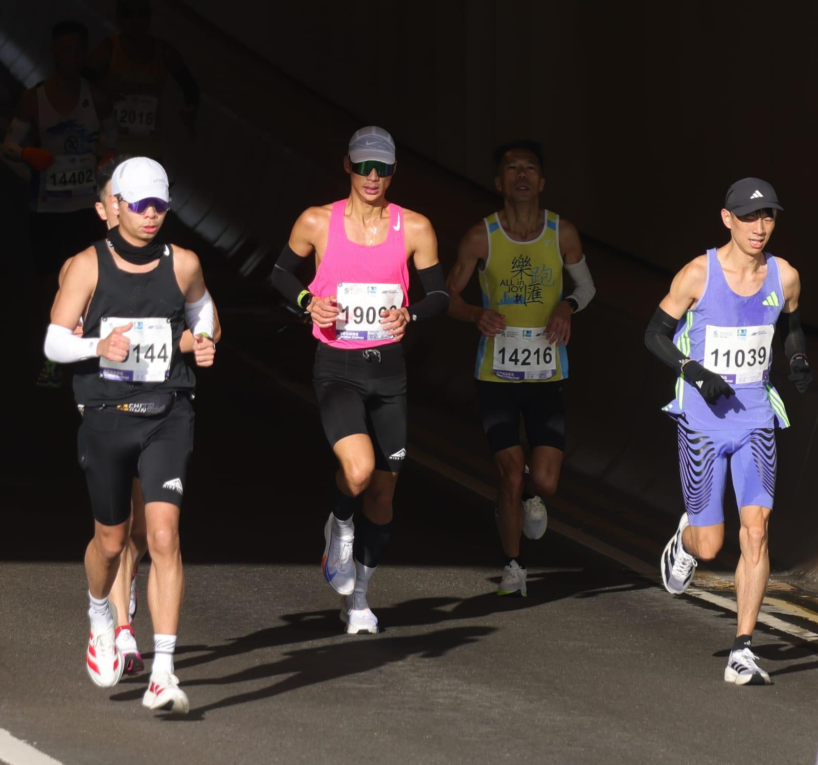 香港馬拉松今日舉行。(吳康琦攝)