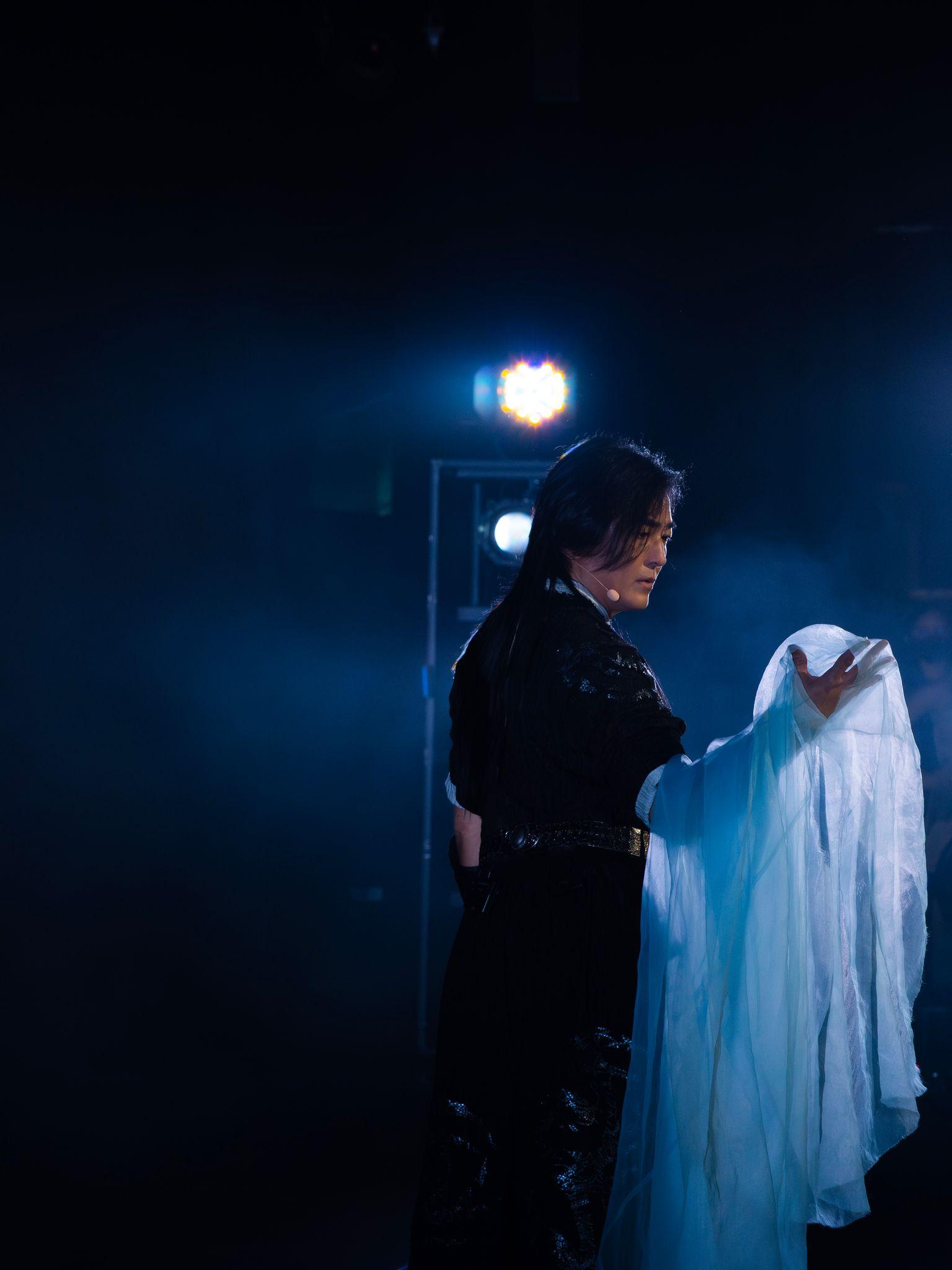 鄭伊健相隔多年再以「聶風」造型亮相。