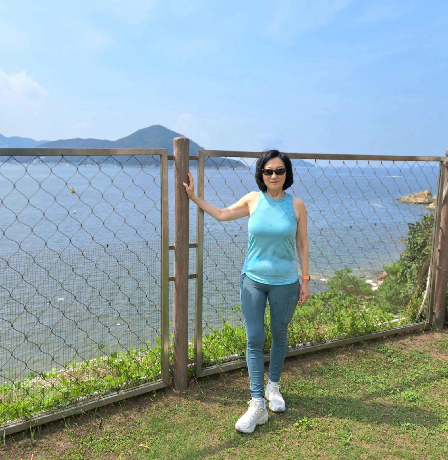 葉劉淑儀不時配戴墨鏡(葉劉淑儀fb)