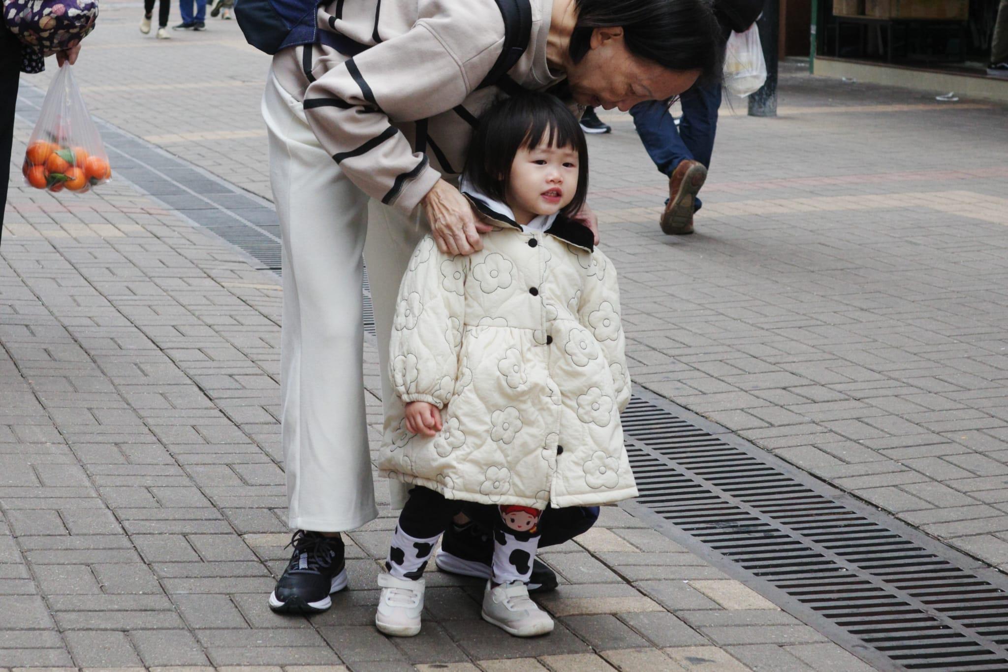 明日最低13度。(吳康琦攝)
