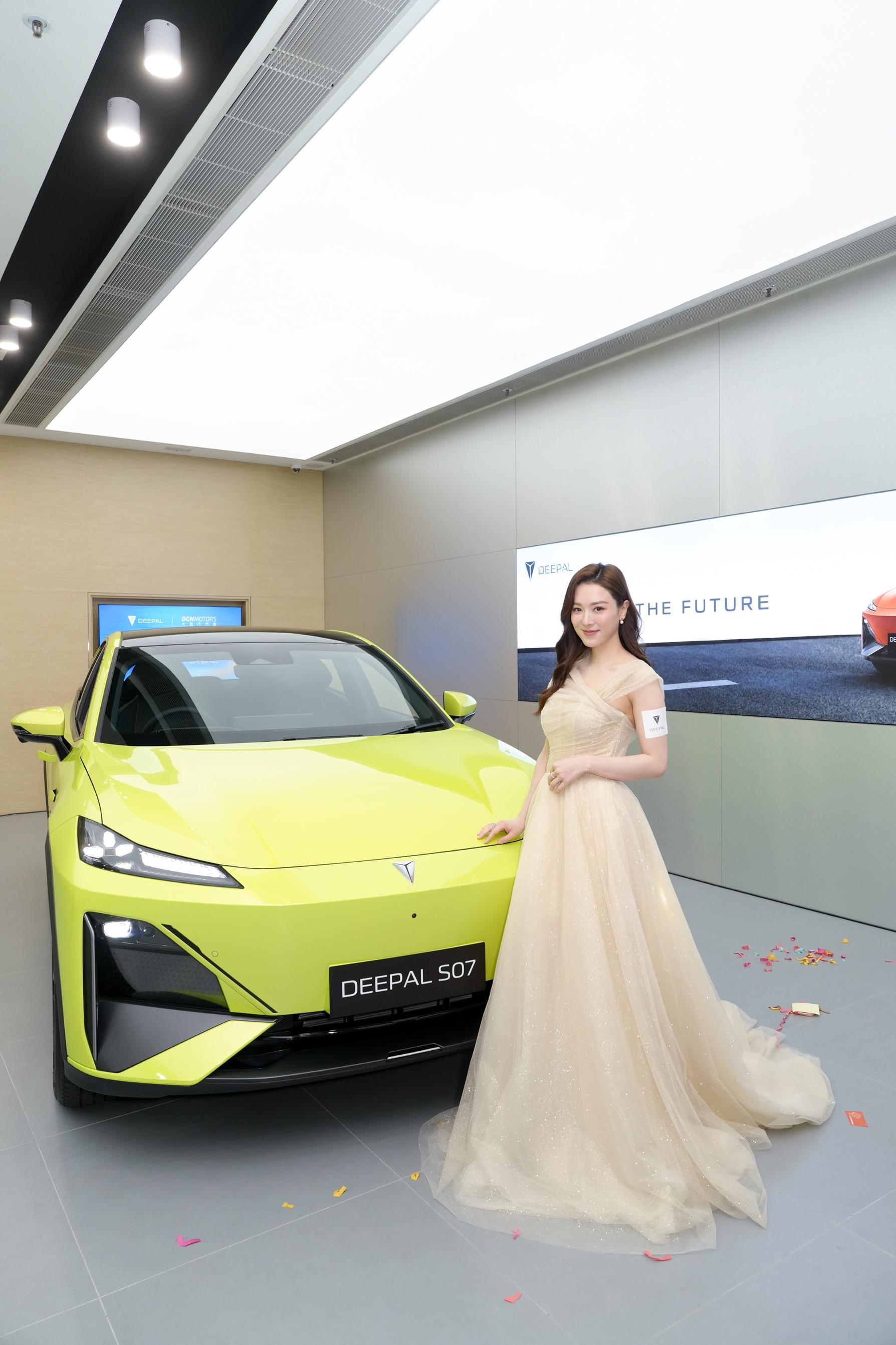 Venus指,拍戲後積聚很多情緒,駕駛可以令她心情放鬆。