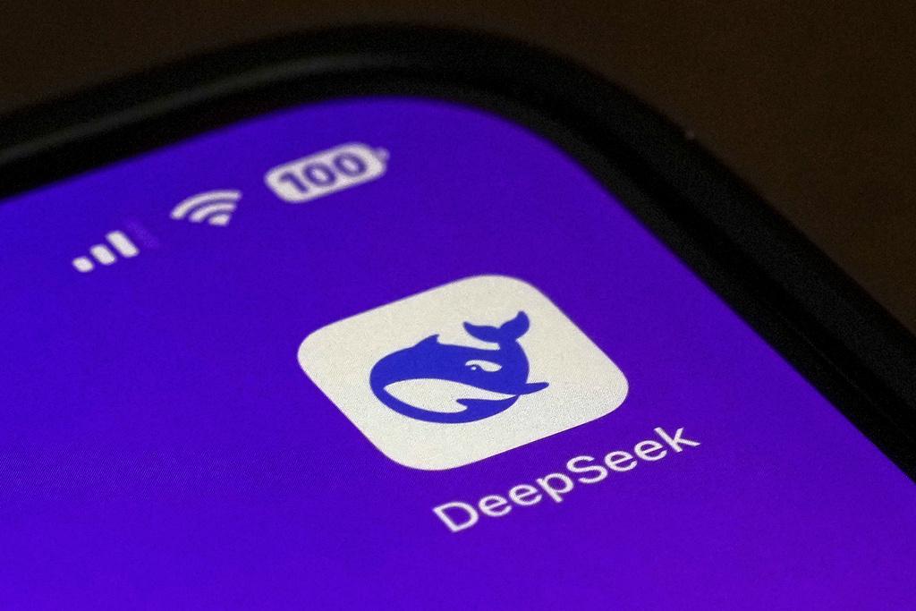 內地AI新創公司DeepSeek因低成本推出高效能AI模型,吸引全球投資者重新關注中國的AI市場。(資料圖片)