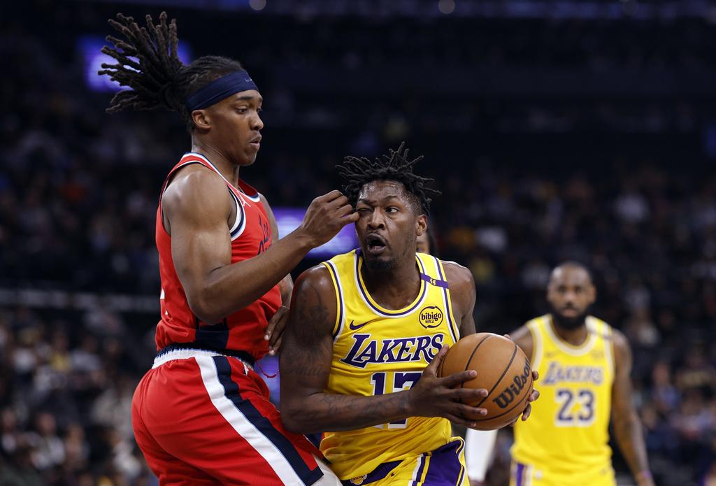 湖人在打吡戰122:97擊敗快艇。(美聯社)