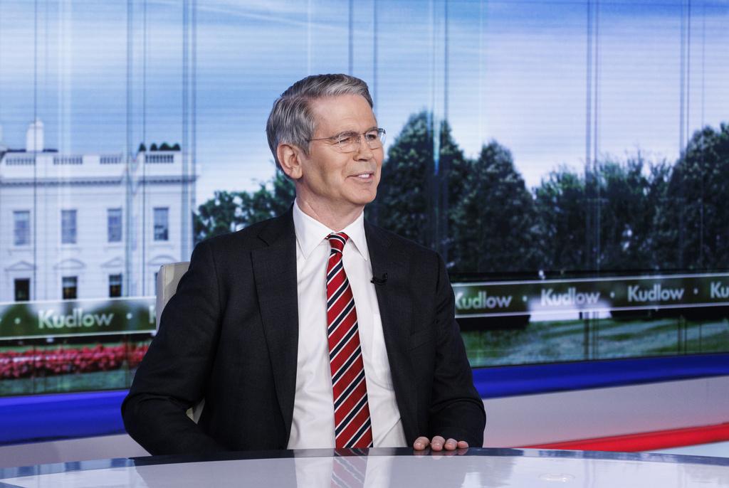 貝森特表示,中國經濟正面臨嚴重衰退和極端失衡,預計中國將消化相當一部分的美國關稅政策。(AP)