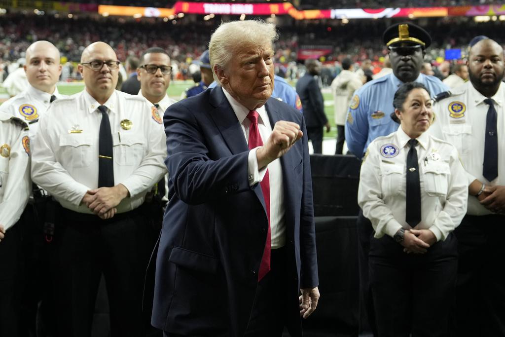 特朗普2.0政府持續聚焦於削減聯邦政府開支,並鎖定聯邦機構和大批聯邦僱員來開刀。(美聯社)