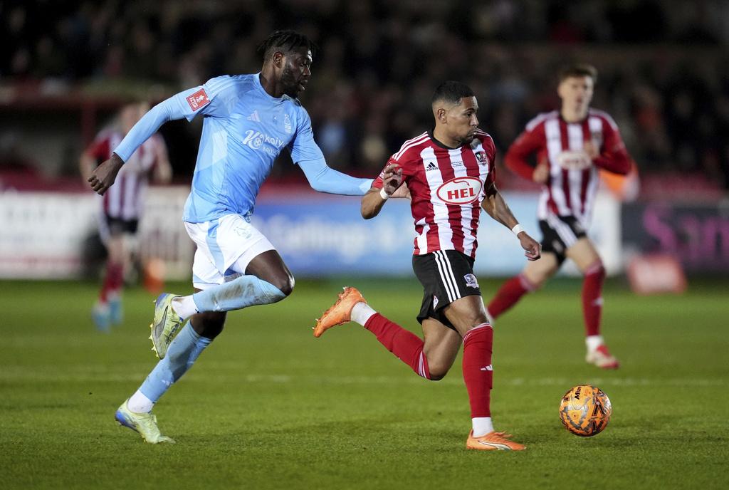 諾定咸森林2:2賽和甲組埃克塞特,互射12碼淘汰對手晉級。(美聯社)