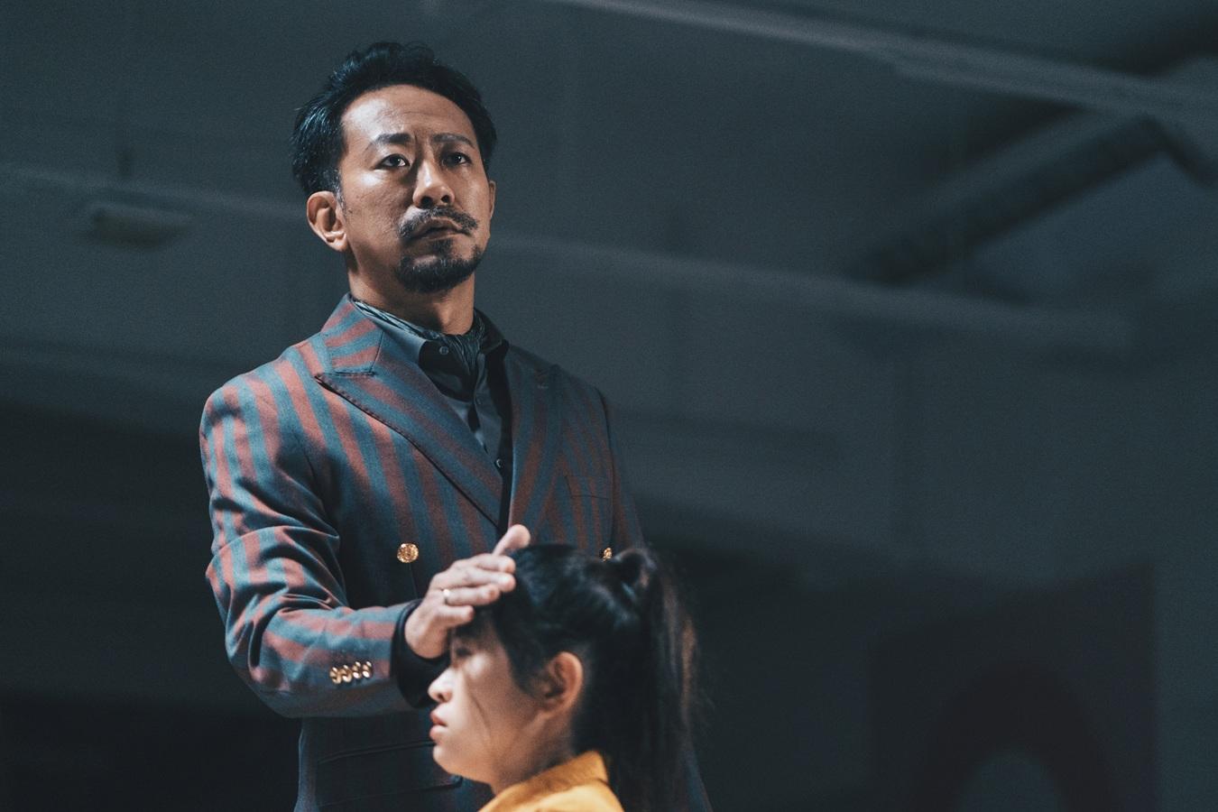 朱栢謙在《弊傢伙!我要去祓魔》與強尼對立。