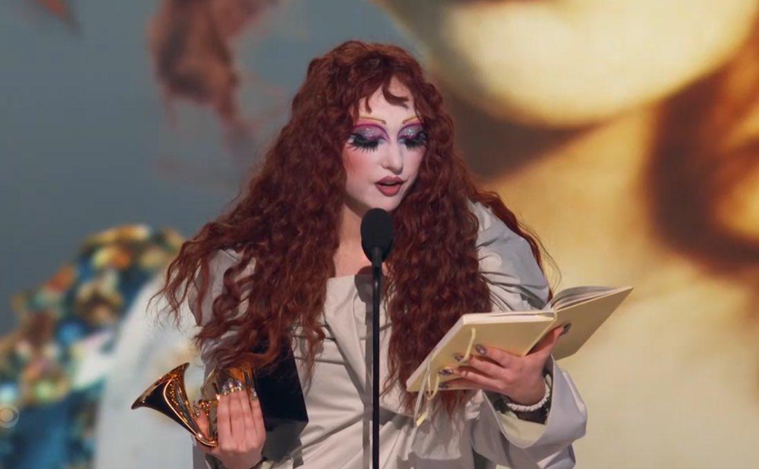 Chappell Roan說感言時鞭撻主流唱片公司刻薄新人。