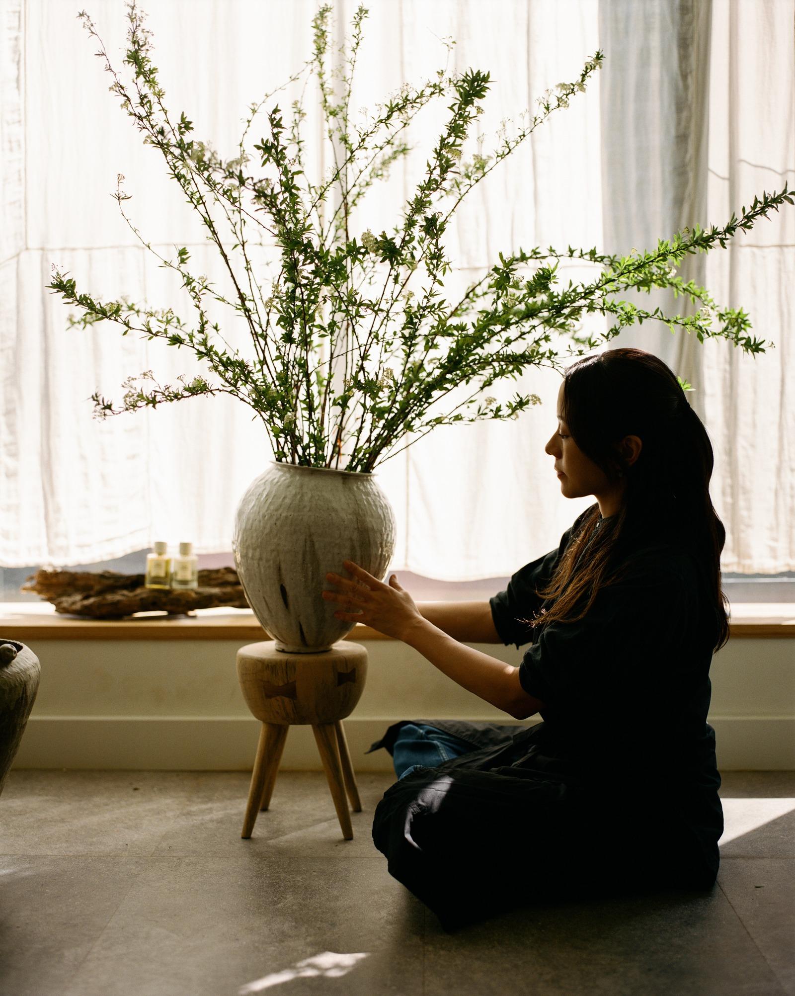 林嘉欣的陶瓷作品《命運的香氣》。