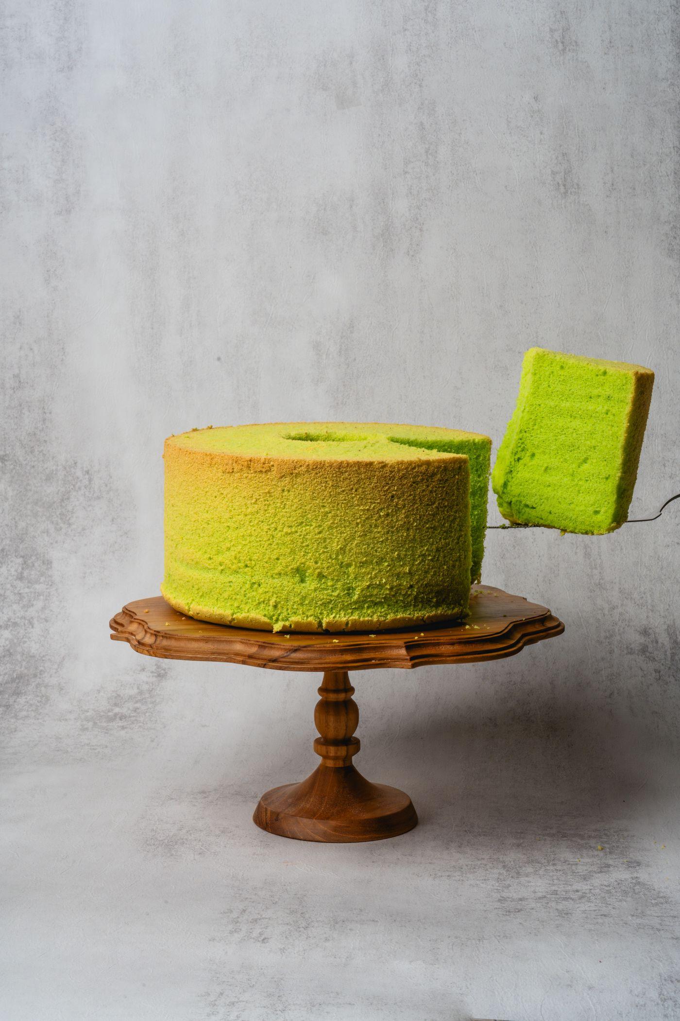 班蘭戚風蛋糕$200 班蘭香味天然,清新淡雅,柔軟輕盈。