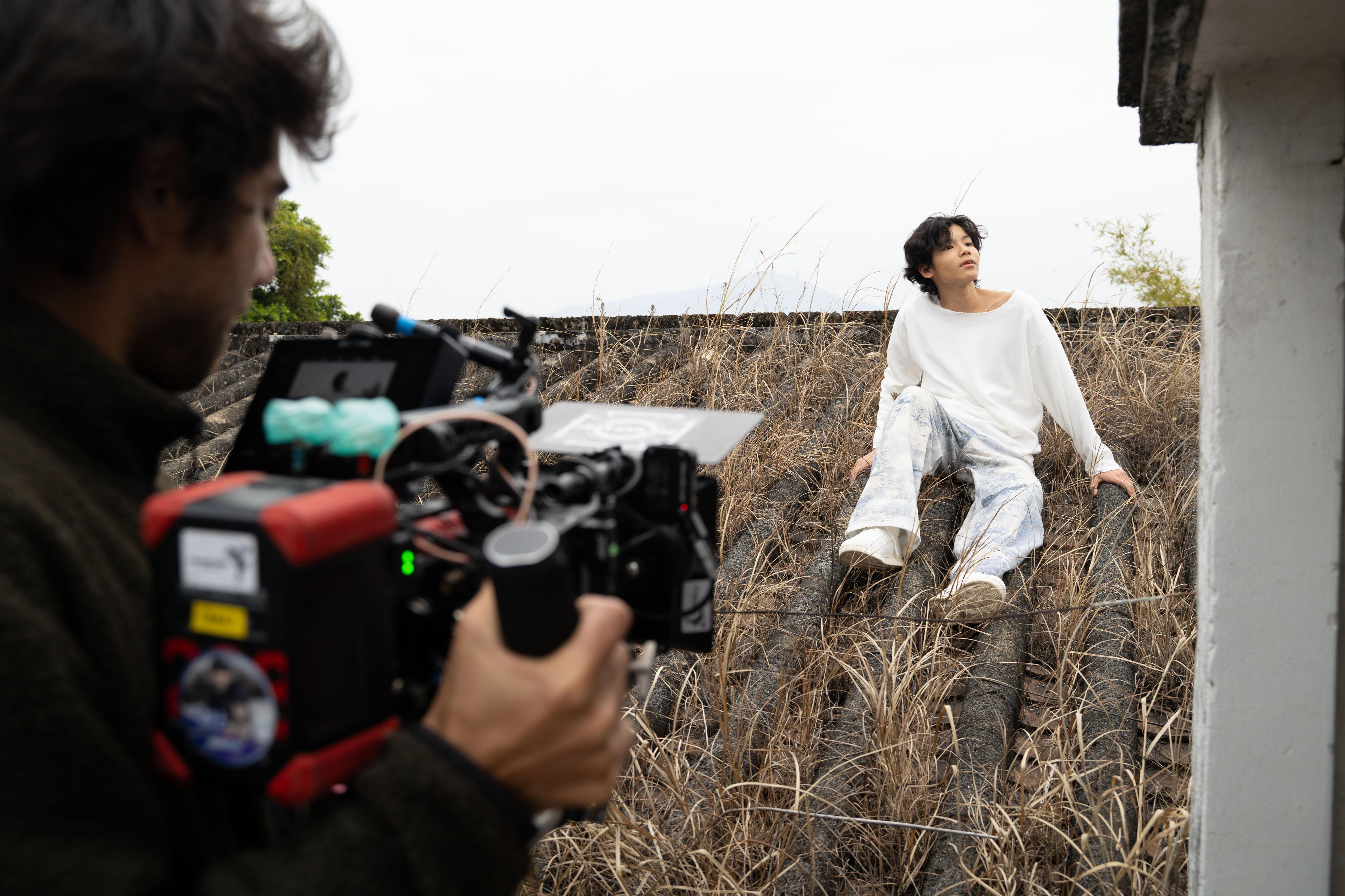 劉皓嵐在MV中飾演阿炳童年。