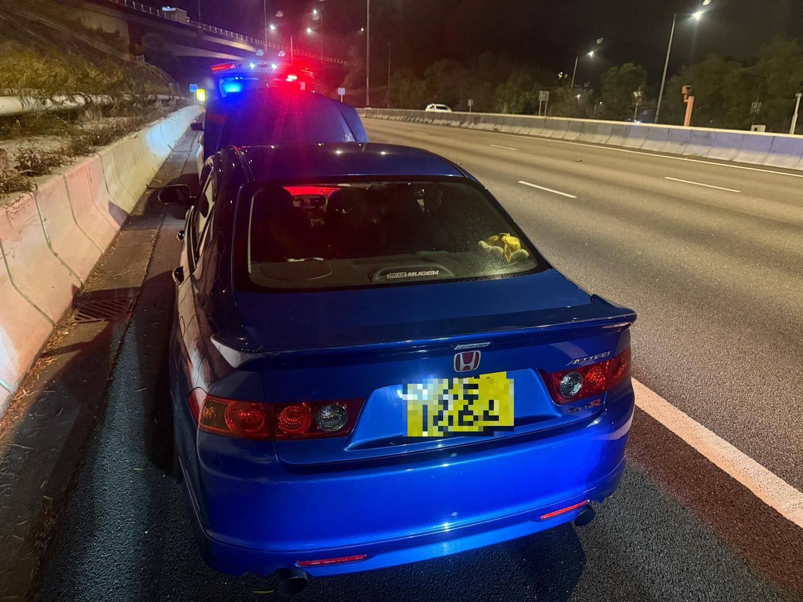 警新界北打擊藥後及酒後駕駛拘11男女,包括3名通緝人士。(警方圖片)