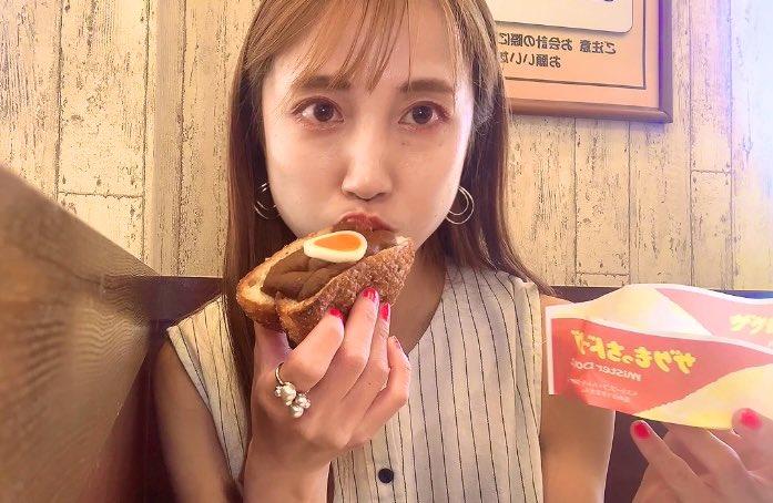 日本美女大胃王「金ちゃんTV」由小學開始就有「大食」的特質。