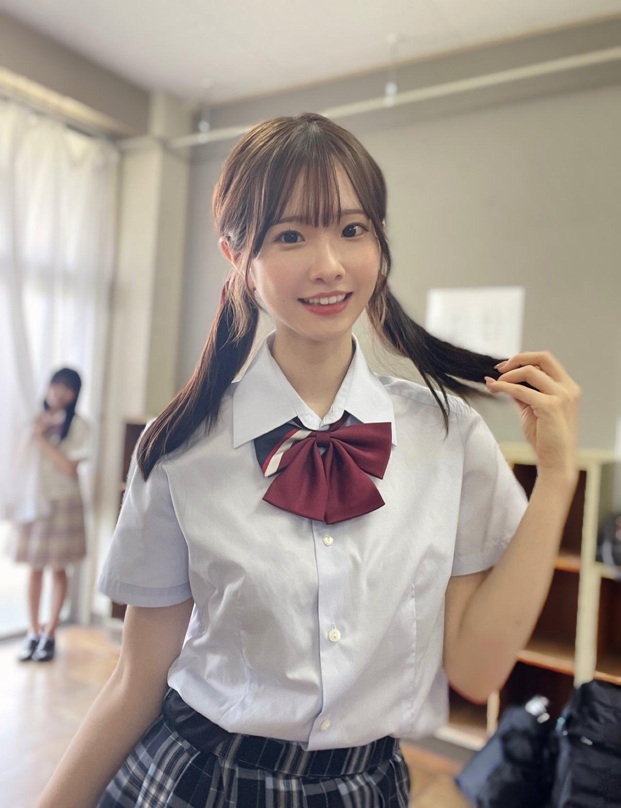 白上咲花天生一副學生臉。(X@emika_shirakami)