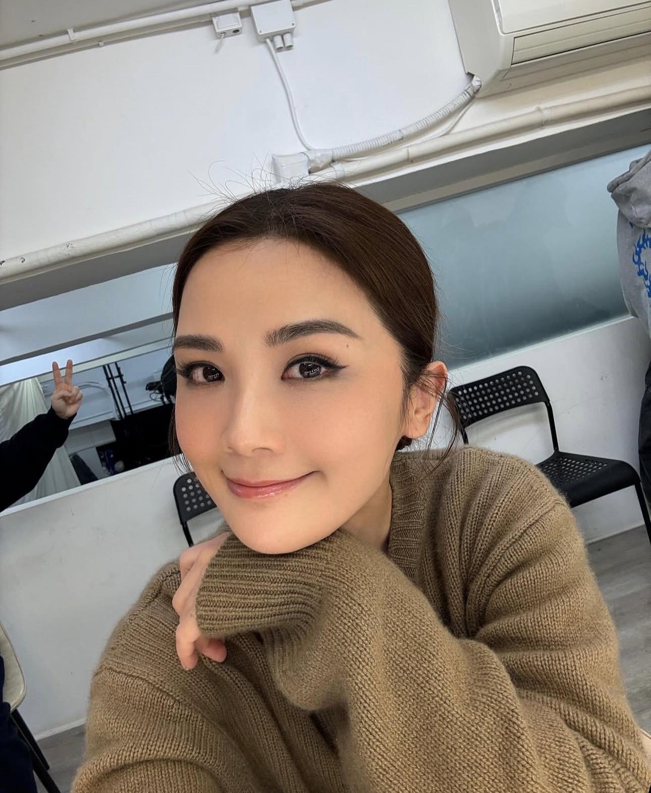 阿Sa前年8月宣佈與拍拖6年的「百億麻雀館太子爺」石恆聰分手。