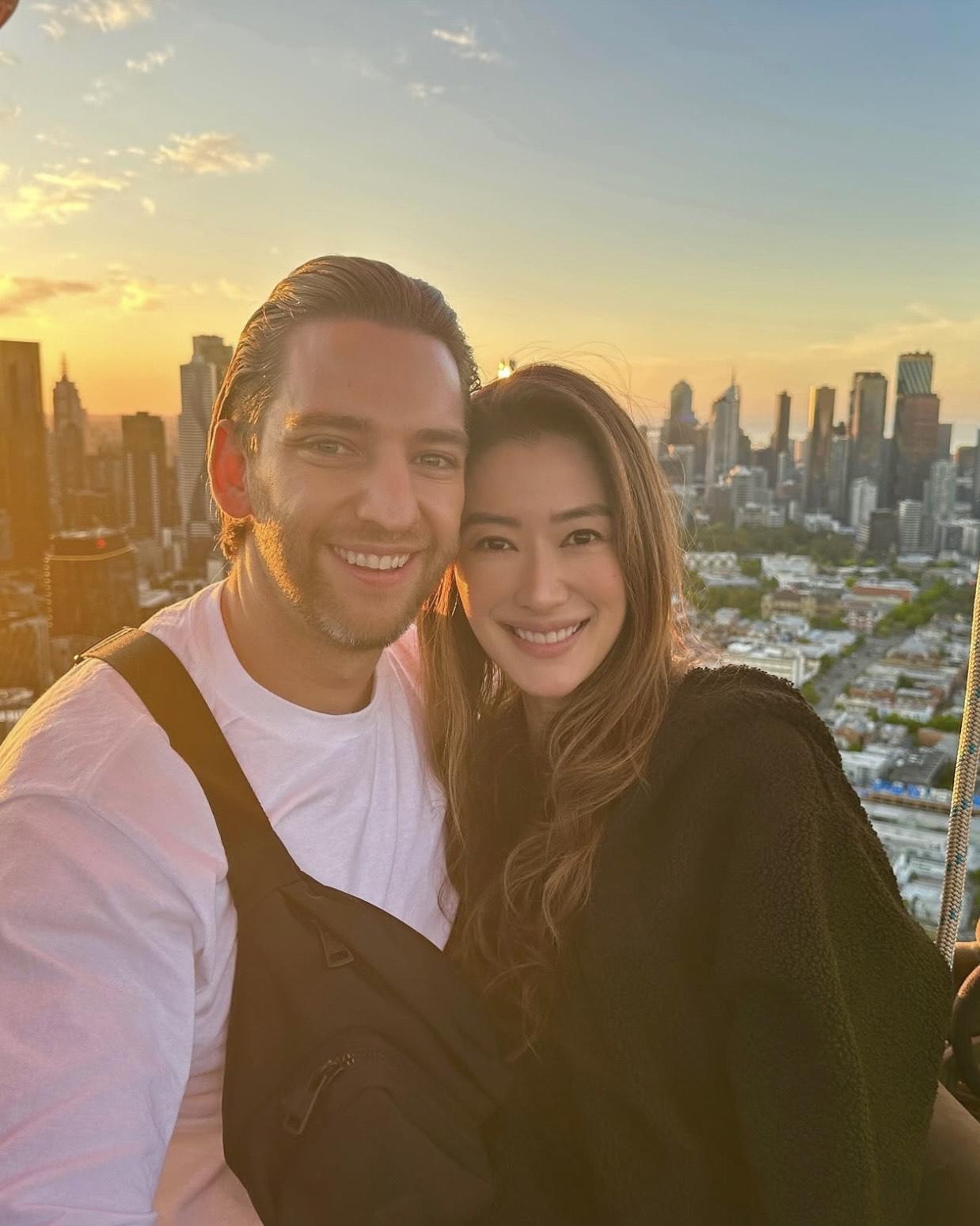 網民猜測謝婷婷公開認愛的型男,是Sara的生父。